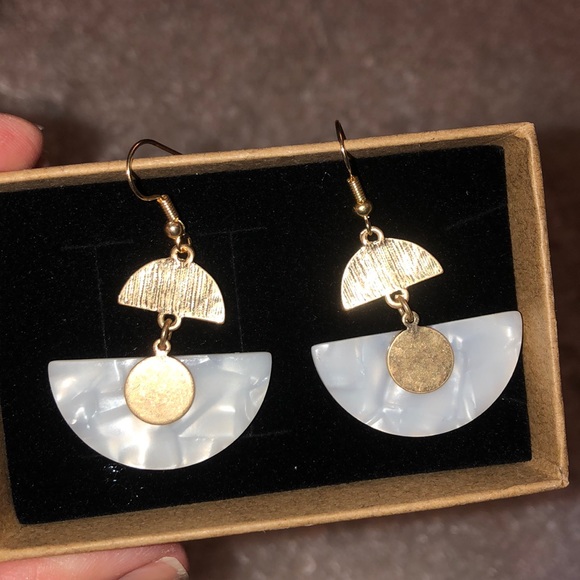 Jewelry - 3/$15 - Geometric Dangle Earrings